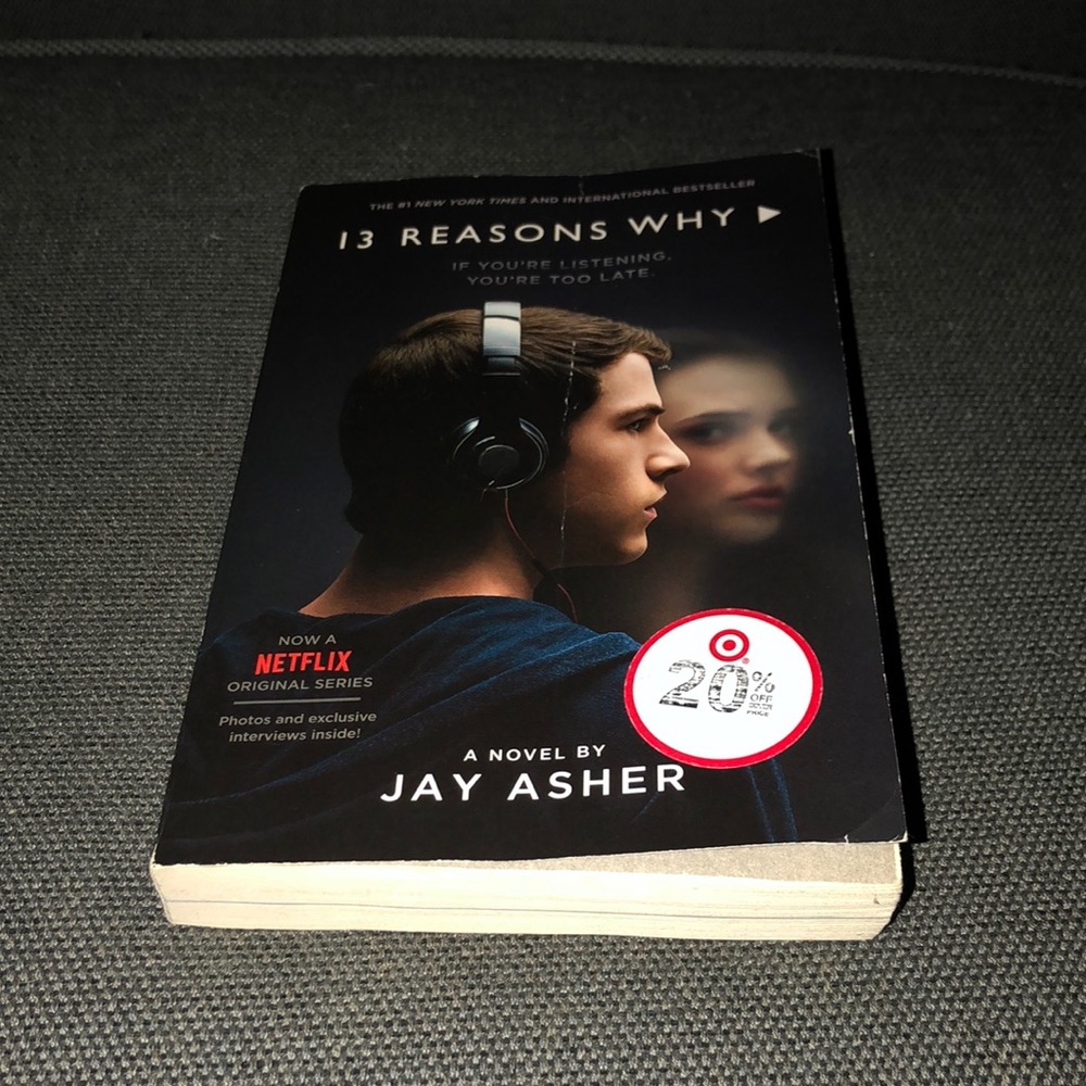 Book- 13 reasons why -jay asher